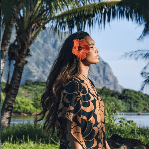 Honua's Favorite Salty Hawaiian Sisters - Honua Hawaiian Skincare